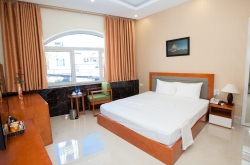  , Deluxe King Room